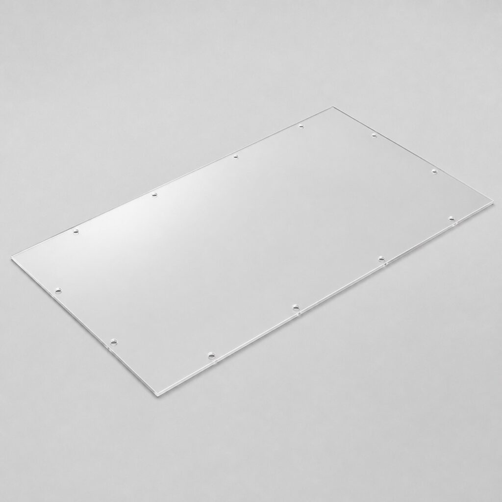 Grande plaque de polycarbonate transparent percée pour fixation